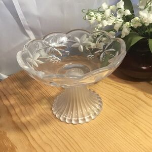 VINTAGE SMALL FLORAL PEDESTAL COMPOTE DISH